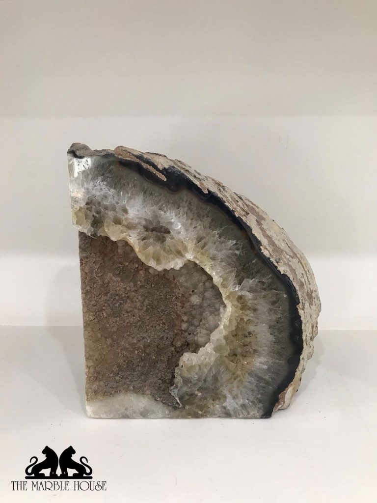 The Marble House. Natural stones for sale. Amethyst stone. Amethysts supplier Melbourne, Sydney. A010.