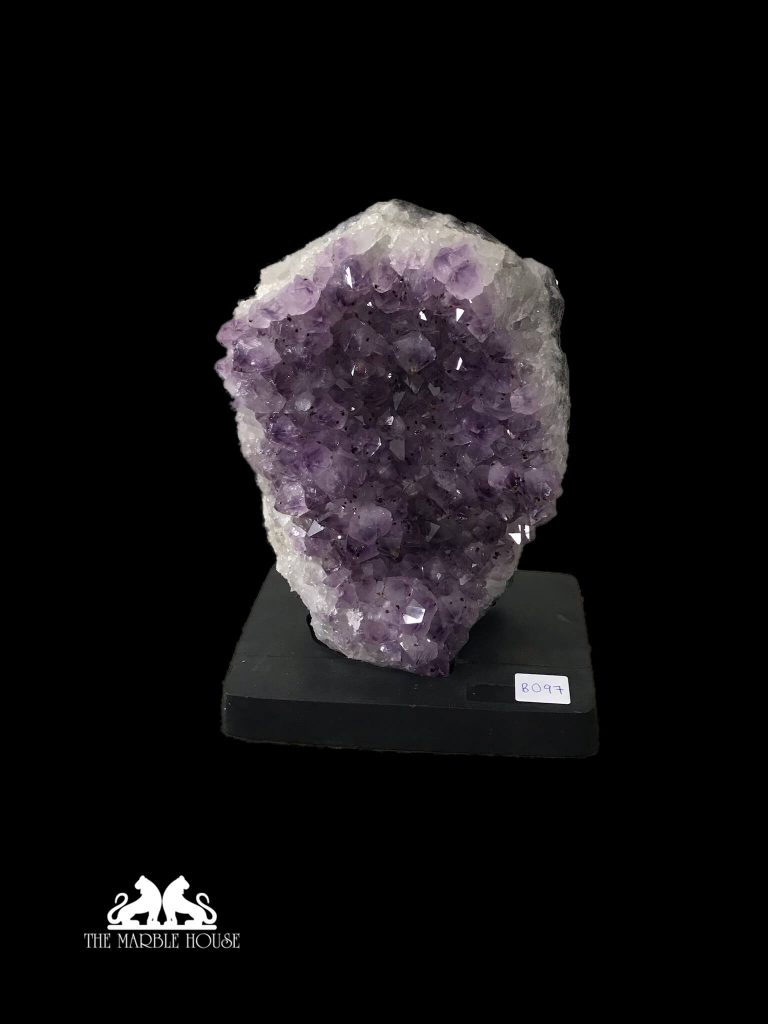 Amethyst suppliers Australia, New Zealand. Natural amethyst stone. The Marble House. B097