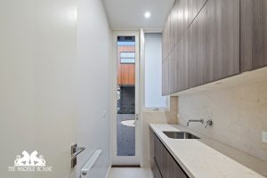 Laundry-Artemias-honed