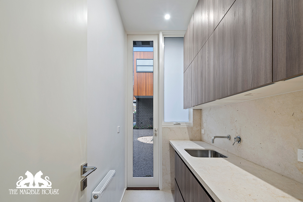 Laundry-Artemias-honed