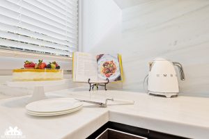 White Pentelikon. Stone kitchen benchtops Sydney. Kitchen benchtops ideas. Marble benchtops Sydney. Kitchen stone benchtops.